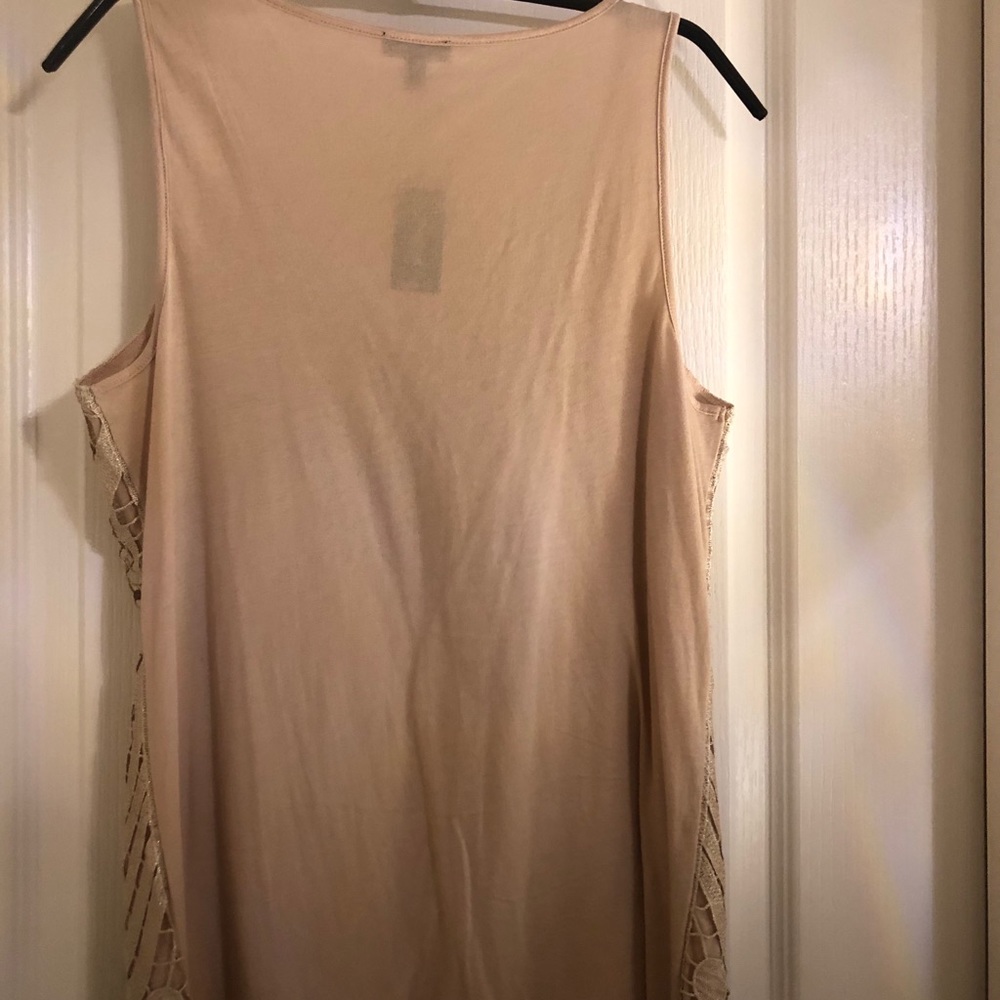 Taupe Lace Shell - Picture 5 of 5